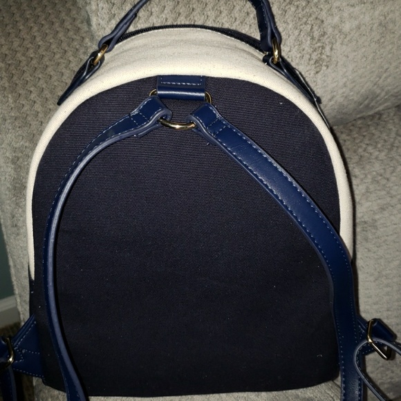 New Tommy Hilfiger Spell Out Backpack Unisex - Picture 8 of 8